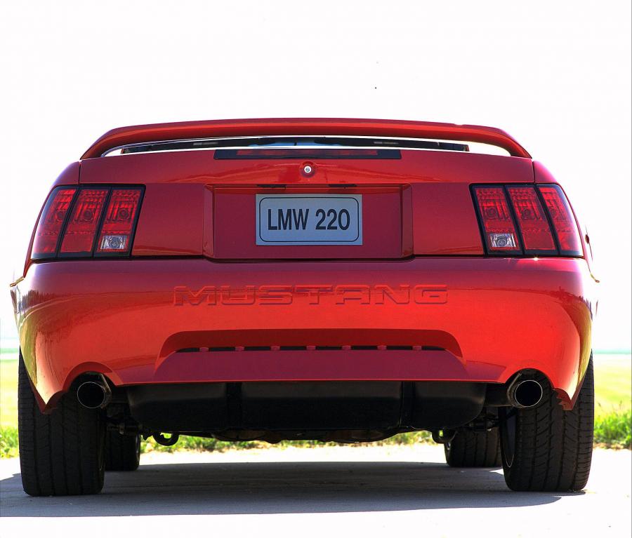  Ford Mustang GT Convertible 1999 года  (фото 18 из 74)